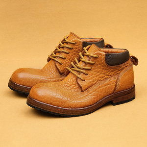 Bottes de travail pour hommes en cuir véritable jaune, style montantes, grain alligator, avec construction Goodyear Welt - Product Image 1