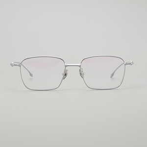 Montura de gafas de miopía cuadradas de titanio puro ultraligeras a la moda de alta calidad, monturas de gafas hechas a mano <span class=keywords><strong>retro</strong></span> unisex - Product Image 5