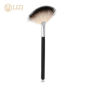 Nouveauté 2026 Pinceaux éventail pour le visage, outils de maquillage avec manche, applicateurs pour gels faciaux à l'acide et à l'argile, pinceaux éventail de beauté et <span class=keywords><strong>spa</strong></span> pour le visage - Product Image 6