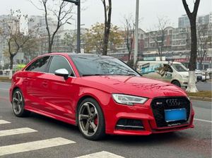 <span class=keywords><strong>Audi</strong></span> <span class=keywords><strong>S3</strong></span> 2026 Usata in Ottime Condizioni - Product Image 3