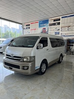 Minibus d'occasion 10 places, homologué 2010, conduite à gauche, moteur essence, norme Euro 3, sièges en velours, à vendre