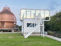 Cabane Apple, Maisonnette Apple, Maison Conteneur Extensible de 40 pieds, Utilisation Hôtelière, Porte de Sécurité en Acier, Panneau Sandwich, Design Moderne, Respirant