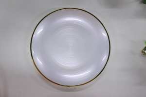 Plateau jetable de 13' pour les fêtes de Noël, Thanksgiving, assiettes en <span class=keywords><strong>plastique</strong></span> résistantes pour les fêtes, les mariages et les anniversaires, les événements - Product Image 2