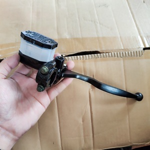 Poignée de moto en vente directe du fabricant poignée GN petite pompe de frein à couronne avec couvercle en aluminium pour Suzuki GS125 - Product Image 3