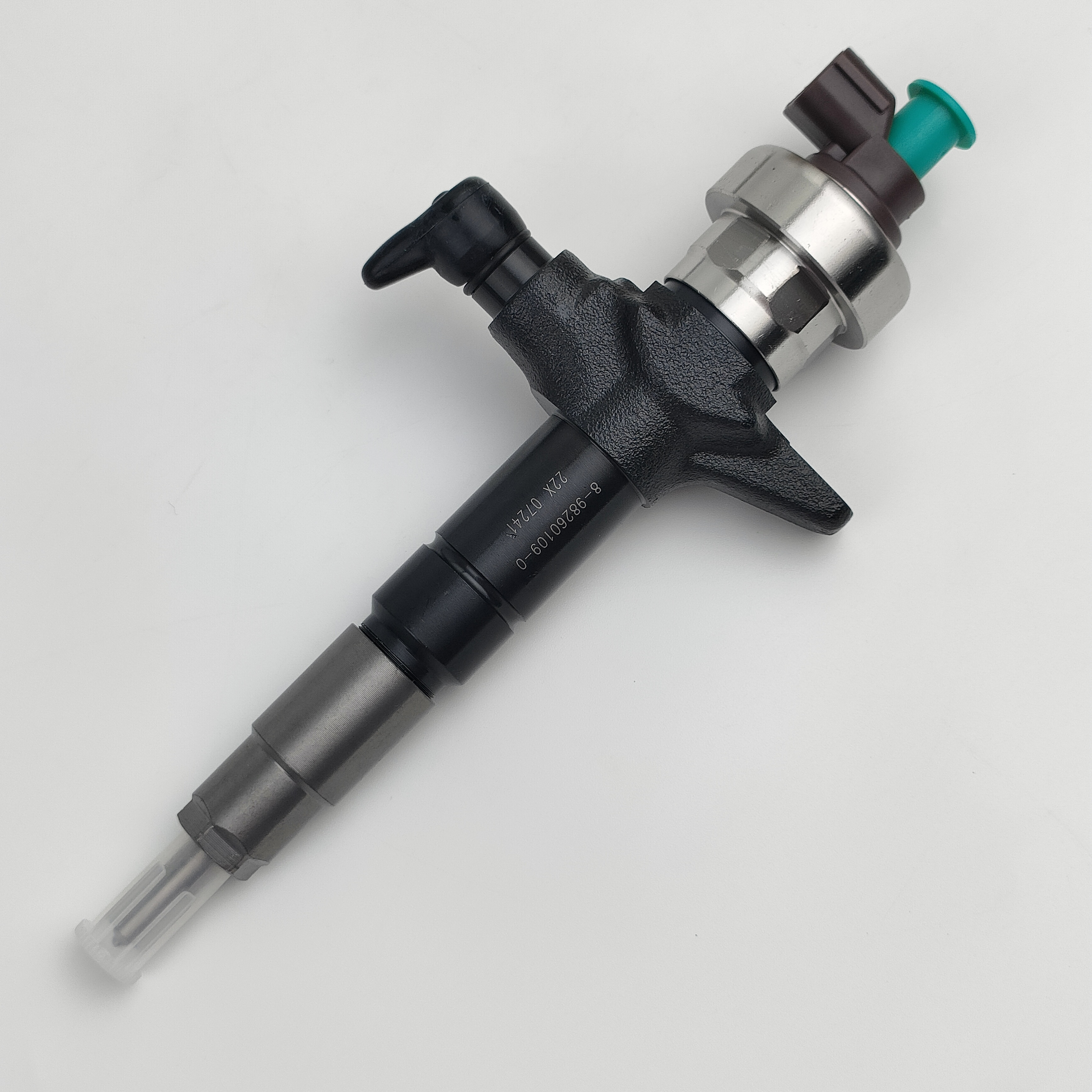 Common rail injector 295050-1900 8-98260109-0 diesel injector for Isuzu injector nozzle 295050-1900 8-98260109-0