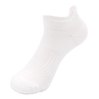 Chaussettes de sport basses pour hommes, personnalisées OEM, en coton absorbant la transpiration, avec languette coussinée, idéales pour l'entraînement et la gym.