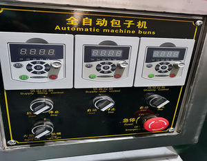 Máquina Automática/Manual Motorizada para Hacer Baozi, Pasteles, Momos, Xiao Long Bao, Panecillos, de Acero Inoxidable de Grado Alimenticio - Product Image 3