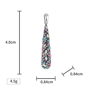 Nouveau Pendentif Goutte d'Eau Long et Tendance avec Zircon, Pompon Délicat et Pendentif en Résine de Luxe Léger pour Femme, Vente en Gros - Product Image 5