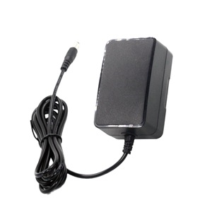 Cargador LED de Corriente Constante 12.6V 2A con Enchufe US, Salida DC, Cable de 1m, Enfriamiento Natural para Pistolas de Masaje Fascial - Product Image 4