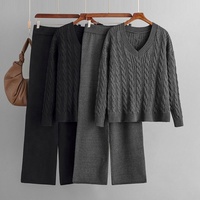 Nouvel ensemble deux pièces en laine pour femme, col en V, tricot torsadé, pull ample décontracté et pantalon large, idéal pour le quotidien – Collection Automne Hiver