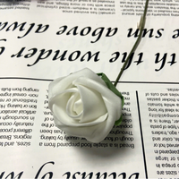 Vente d'usine, grande taille, rose en mousse PE de 4 cm avec tige, décoration de gâteau de mariage, fleurs en mousse