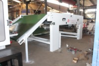 Machine à superposition croisée entièrement automatique pour ligne de production de tissus non tissés