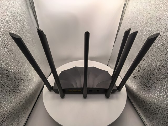 Tenda AC23 AC2100 WiFi 5 Dual-band Gigabit Router, Equipped with 7 High-gain Antennas, Supports OpenWrt Firmware, Used Product.