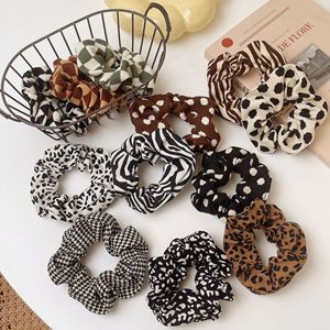 Chouchous pour cheveux tendance beige champagne, élastiques pour queue de cheval, pour femmes, avec motifs <span class=keywords><strong>noir</strong></span> et <span class=keywords><strong>blanc</strong></span>, imprimé zèbre et à carreaux - Product Image 1