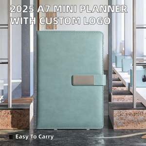 Agenda 2025 A5 en Inglés con Logotipo Personalizado, Planificador Diario de 365 Días, Mini Agenda Portátil con Cubierta de Cuero para Educación - Product Image 2
