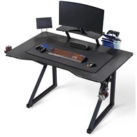 Bureau d'ordinateur de haute qualité avec un design minimaliste et élégant et de multiples options de stockage pour le bureau