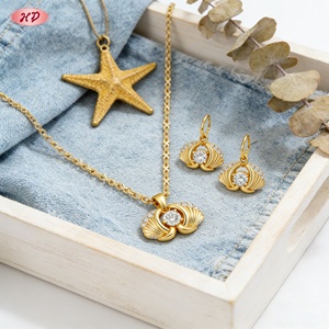 ชุดเครื่องประดับแฟชั่น Hengdian Jewelry ประดับเปลือกหอยและเพชรซิคอนเกรด AAA ชุบทองเหลือง 18K ขายส่งสำหรับผู้หญิง - Product Image 5