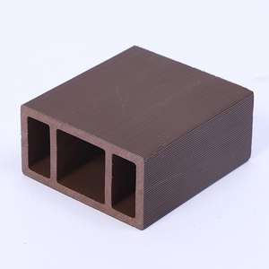 <span class=keywords><strong>Prix</strong></span> d'usine 2026, colonne et tubes en bois composite co-extrudés, plastique avec décor en bois pour une utilisation en intérieur et en <span class=keywords><strong>extérieur</strong></span>, salon - Product Image 2