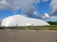 Vente directe d'usine, tente à membrane gonflable ignifuge, dôme pneumatique pour terrain de tennis, football, sports