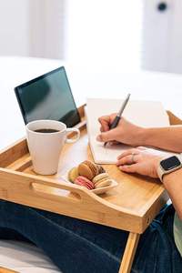 Le plateau de <span class=keywords><strong>lit</strong></span> en bois de bambou pour <span class=keywords><strong>ordinateur</strong></span> <span class=keywords><strong>portable</strong></span> avec <span class=keywords><strong>support</strong></span> de téléphone convient à un <span class=keywords><strong>ordinateur</strong></span> <span class=keywords><strong>portable</strong></span> de 15.6 "et à la plupart des tablettes - Product Image 4
