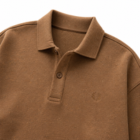 Sweat-shirt polo ample avec patte de boutonnage à trois boutons, broderie Laurel sur la poitrine, haut streetwear chiné pour un style décontracté
