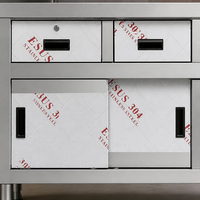 Armoire de rangement en acier inoxydable finition mate brossée avec capacité de charge de 1000 kg/m pour le stockage en cuisine commerciale