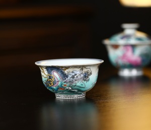 Set <span class=keywords><strong>da</strong></span> Tè in Porcellana Blu e Bianca con Motivo Cavallo Portafortuna Rosa, <span class=keywords><strong>Eleganti</strong></span> <span class=keywords><strong>Tazze</strong></span> Gaiwan in Ceramica con Confezione Regalo Portatile - Product Image 2