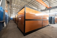 Maison conteneur plate OEM/ODM personnalisée de 20 pieds, maisonnette préfabriquée moderne, cabane préfabriquée durable en acier galvanisé, déploiement rapide