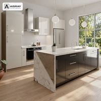 Meuble de cuisine moderne ultra-brillant avec portes à panneaux, aménagement en îlot, dimensions personnalisées, boîtes de rangement en MDF et tiroirs à fermeture amortie