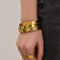Nouveaux bracelets vintage plaqués or 18 carats, en acier inoxydable étanche, avec fermoir à pression, zircon et motif floral, bijoux de mode pour femme, idéal comme cadeau