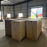 Bureau d'accueil intelligent de luxe en contreplaqué de noyer avec base dorée, haut-parleur à chargement sans fil 15W, entièrement assemblé, pour hôtel