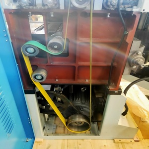 Raboteuse-Dégauchisseuse Industrielle Robuste pour le Travail du Bois, Rabotage sur Quatre Côtés, Moteur 11kW 380V, Largeur de Rabotage Maximale 400mm, Coulissante - Product Image 5