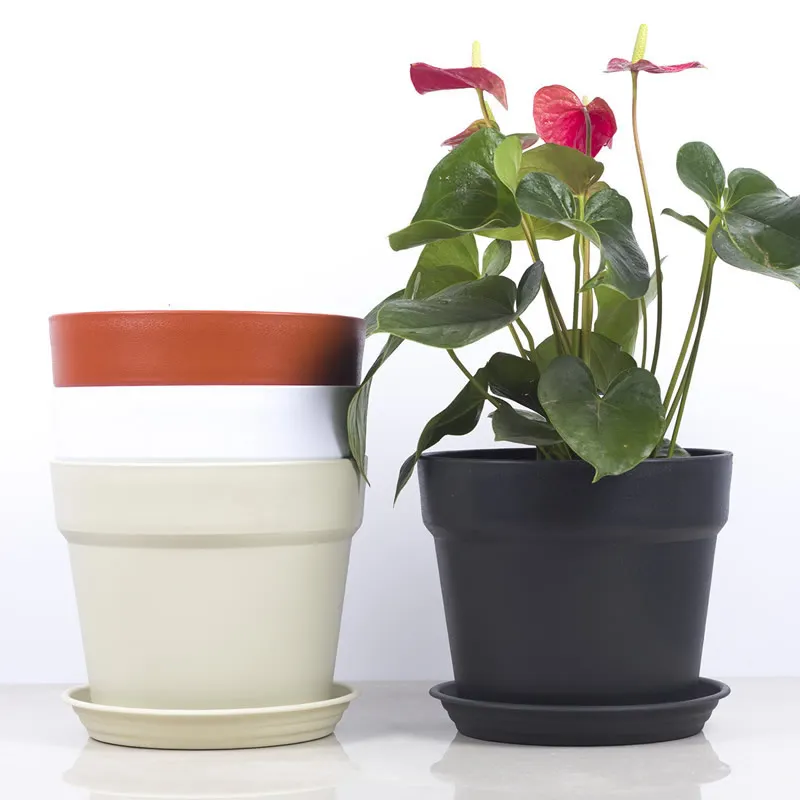 Nordische einfache imitierte Keramik Hausgarten Kunststoff große Outdoor-Blumentöpfe Kunststoff Gewächshaus Pflanzen hängende Töpfe mit Tablett