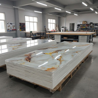 Panneau mural SPC moderne imperméable pour salle de bain, installation facile, système de clic, résistant à l'humidité et à la moisissure, panneau mural de douche en PVC