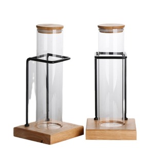 Exhibidor de Té de Vidrio de 1.4L con Base de Madera y Marco Metálico para Almacenamiento de Granos de Café - Product Image 1