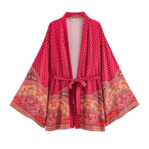 Blusa de Manga Kimono con Estampado Bohemio Personalizado, Cierre Frontal con Lazos, Corte Holgado, Tejido, con Puños Anchos, OEM/ODM por Fábrica China, Camisas Vintage - Product Image 2