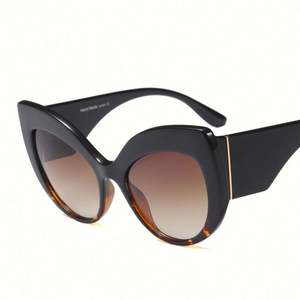 Gafas de Sol Personalizadas de Moda Vintage con Marco Grande Degradado, Gafas de Sol de Ojo de Gato para Mujer, Gafas de Sol Extra Grandes - Product Image 3