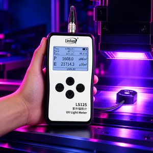 Radiomètre UV LS125 avec sondes interchangeables pour la mesure des rayons ultraviolets et de la lumière bleue de 210 à 490 nm - Product Image 1