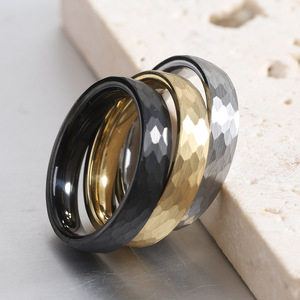 Bague Facettée Simple 4mm Texture Géométrique Bijoux de Mariage pour Homme Acier Doré Acier Tungstène Noir - Product Image 1