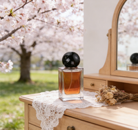 Eau de toilette en spray 50 ml, parfum léger longue tenue, boisé, frais et naturel, unisexe, simple et moderne.
