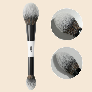 ชุดแปรงแต่งหน้าแบบสองหัว ด้ามจับสีขาว หัวแปรงสีดำ ดีไซน์ 2-in-1 ยี่ห้อ Vega สำหรับผู้หญิง อุปกรณ์เสริมความงาม - Product Image 1