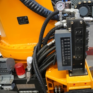 מנוף משאית הידראולי <span class=keywords><strong>25</strong></span> טון עם זרוע מפרקית בעלת 7 חלקים - Product Image 6