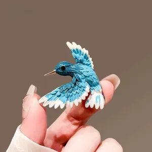 ブルーウィングバードブローチ子供用金メッキ合金クリスタル＆ラインストーンハイエンドレトロウェディングチェストフラワーデザイン - Product Image 3