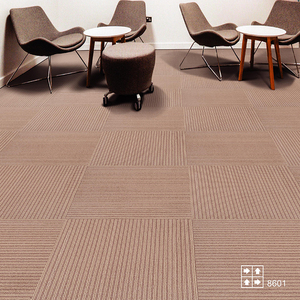 Carreaux de tapis de salon de luxe respectueux de l'environnement 50x50cm carrés moderne européen personnalisé impression en nylon tapis d'hôtel - Product Image 3