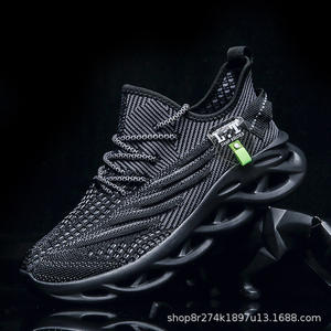 Chaussures d'été légères et respirantes en maille tissée pour hommes, design fin, chaussures de course décontractées ultra légères pour hommes - Product Image 4