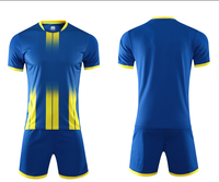 Usine en gros 100% Polyester Colorfast résistant au lavage séchage rapide respirant été automne sport T-Shirts Shorts ensembles Football