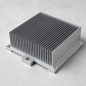 เครื่องอัดขึ้นรูปแผงระบายความร้อนอลูมิเนียมซีพียู GPU สำหรับระบายความร้อนอิเล็กทรอนิกส์และชิ้นส่วนคอมพิวเตอร์ - Product Image 2
