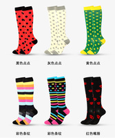 Chaussettes de compression en gros pour la course à pied 20-30 mmHg, pour hommes et femmes, idéales pour le marathon, le cyclisme, le football et les varices