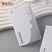 Étiquettes suspendues en papier gaufré de qualité professionnelle de luxe, étiquettes de col pour vêtements, logos personnalisés, anti-contrefaçon, écologiques, durables, pour chaussures