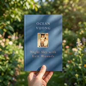 Cielo nocturno con heridas de salida, colección de poesía de Ocean Vuong, ficción literaria contemporánea, tapa blanda - Product Image 2